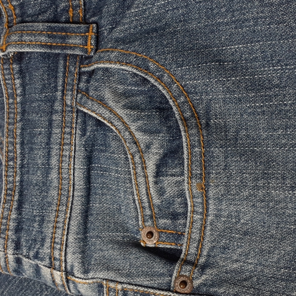 New York Co. Blue Jeans Women's Size 6 Cuffed Jean Capris - Picture 15 of 16